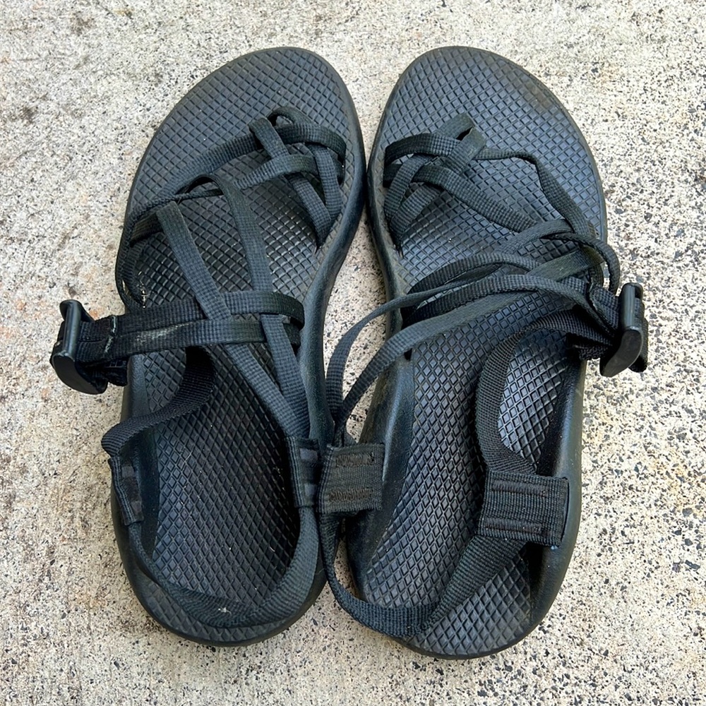 Size 9 Black Double Strap Chacos